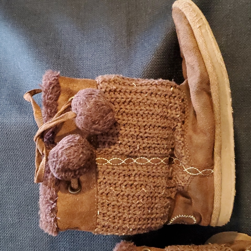 Op girls boots size 2 brown